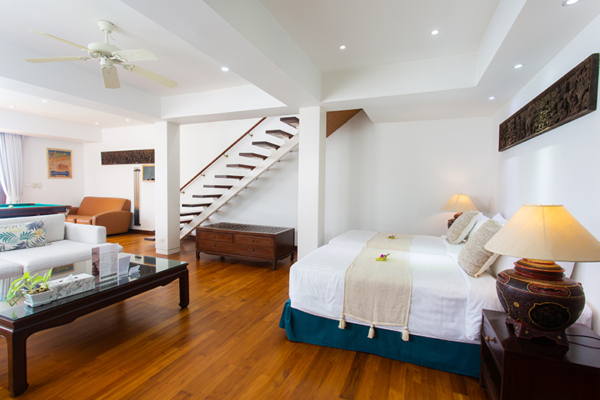 Villa Lotus Bedroom Five with Twin Bed and Sofa | Maenam, Koh Samui