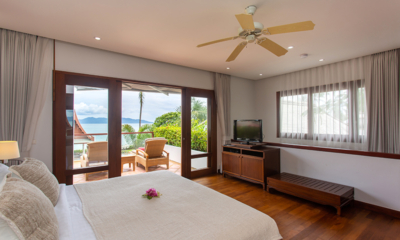 Villa Lotus Bedroom Six with Wooden Floor and TV | Maenam, Koh Samui