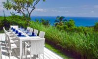 Villa L Outdoor Dining Table | Sengigi, Lombok