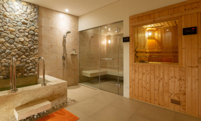 Sava Beach Villas Aqua Villa En-Suite Bathroom | Natai, Phang Nga