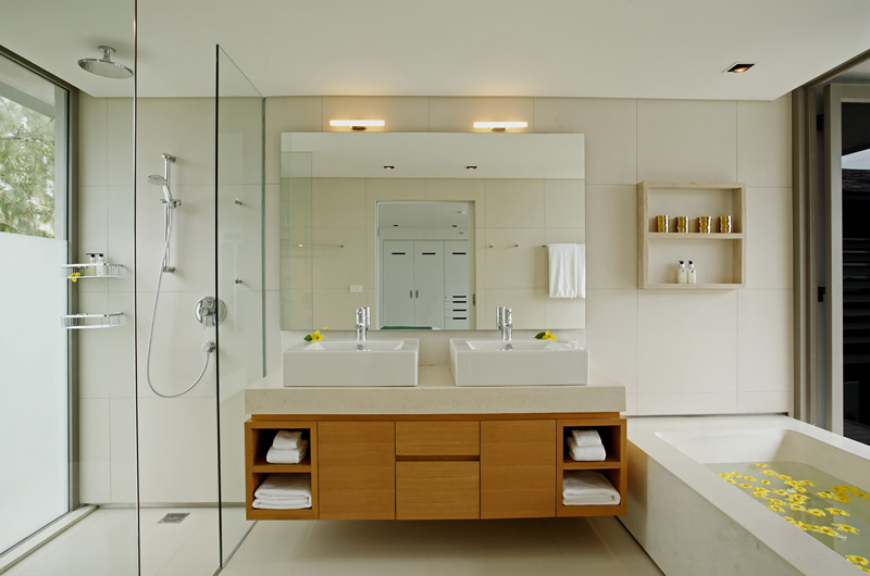 Sava Beach Villas Aqua Villa Bathroom | Natai, Phang Nga