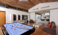 Sava Beach Villas Villa Amarelo Billiard Table | Natai, Phang Nga
