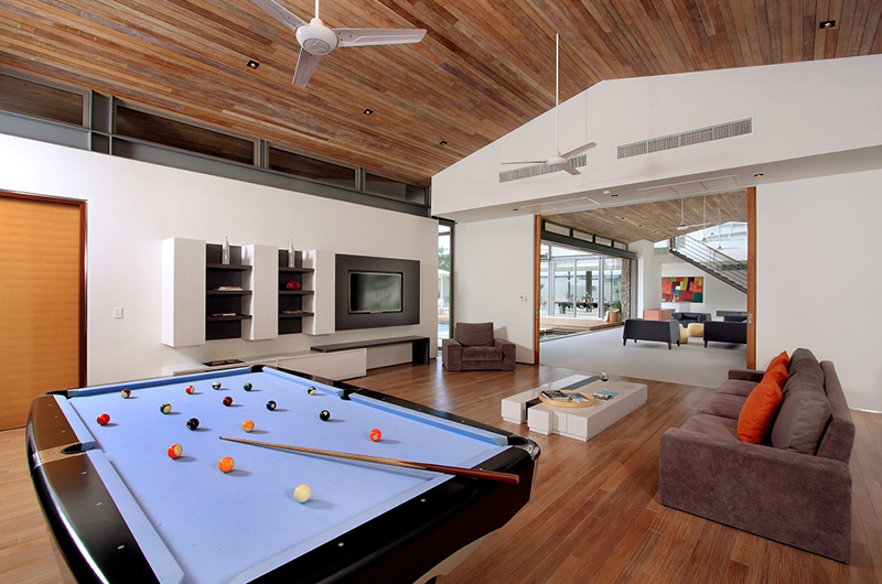 Sava Beach Villas Villa Amarelo Billiard Table | Natai, Phang Nga