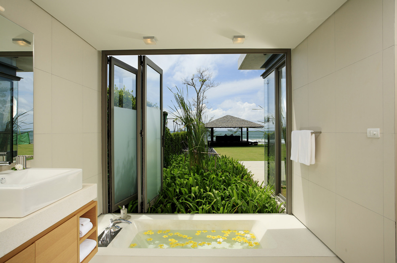 Sava Beach Villas Villa Essenza En-suite Bathroom | Natai, Phang Nga