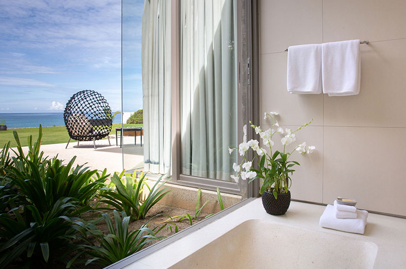 Sava Beach Villas Villa Essenza Bathroom with View | Natai, Phang Nga
