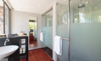 Villa Leelavadee Master Bathroom | Phuket, Thailand