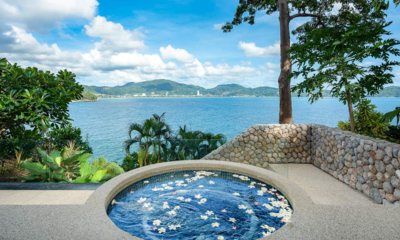 Villa Rom Trai Master Bedroom with Jacuzzi | Phuket, Thailand