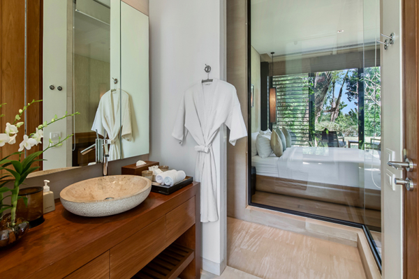 Villa Sawarin Bedroom and Bathroom | Phuket, Thailand