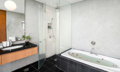 Villa Viman Bathroom Three with Bathtub | Kamala, Phuket