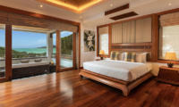 Villa Yang Som Spacious Bedroom with Balcony | Surin, Phuket