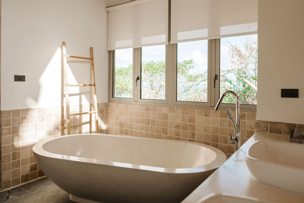Baan Jakawan Bathroom Three with Bathtub | Chaweng, Koh Samui Baan Jakawan Bathroom Three with Bathtub | Chaweng, Koh Samui
