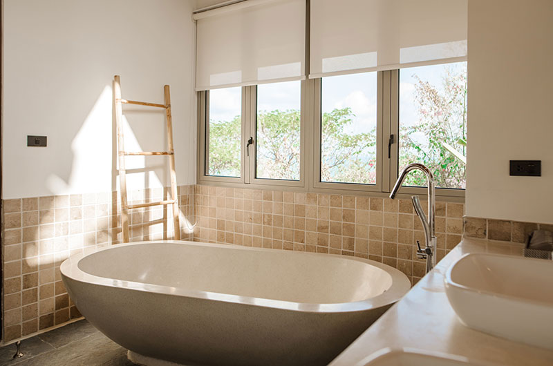 Baan Jakawan Bathroom Three with Bathtub | Chaweng, Koh Samui