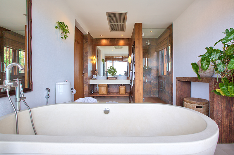 Ban Lealay Bathroom Four with Bathtub | Bophut, Koh Samui