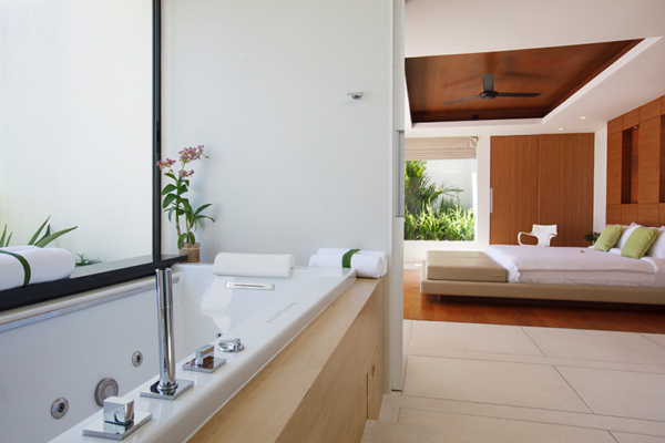 Lime Samui Villas Villa Splash Bathroom Two with Bathtub | Nathon, Koh Samui