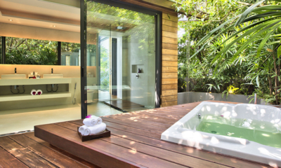 The View Samui Bathroom with Bathtub | Taling Ngam, Koh Samui