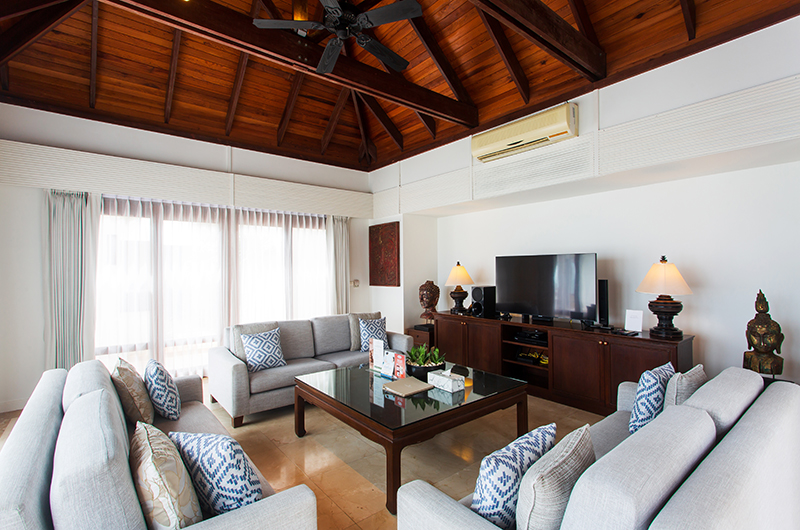Villa Frangipani Lounge Area with TV | Maenam, Koh Samui