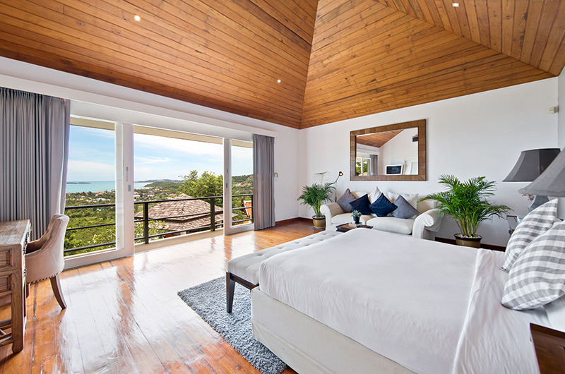 Villa Mullion Cove Spacious Bedroom with Balcony | Bophut, Koh Samui