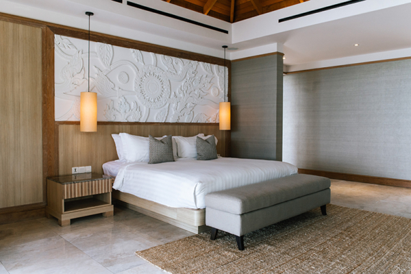Villa Sila Bedroom with Hanging Lamps | Maenam, Koh Samui