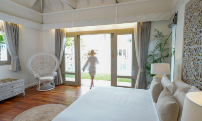 Villa Waterlily Bedroom with a Chair | Koh Samui, Thailand