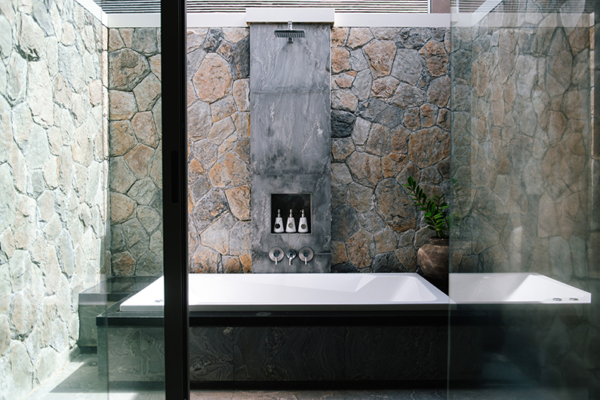 Villa Wayu Bathtub with Shower | Maenam, Koh Samui