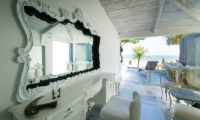 Morabito Art Villa Dressing Table | Canggu, Bali