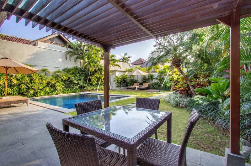 Serene Villas Hibiscus Outdoor Dining Table | Seminyak, Bali