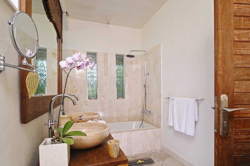 Villa Beji Seminyak Bathroom|Seminyak, Bali