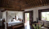 Villa Istana Semer Bedroom with Seating | Umalas, Bali