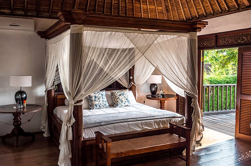Villa Istana Semer Bedroom with Lamps | Umalas, Bali