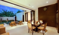Villa Portsea Dining Area | Petitenget, Bali