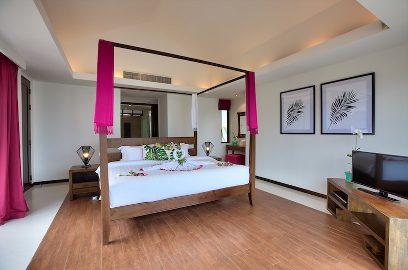 Baan Benjamart Spacious Bedroom with Four Poster Bed | Bophut, Koh Samui