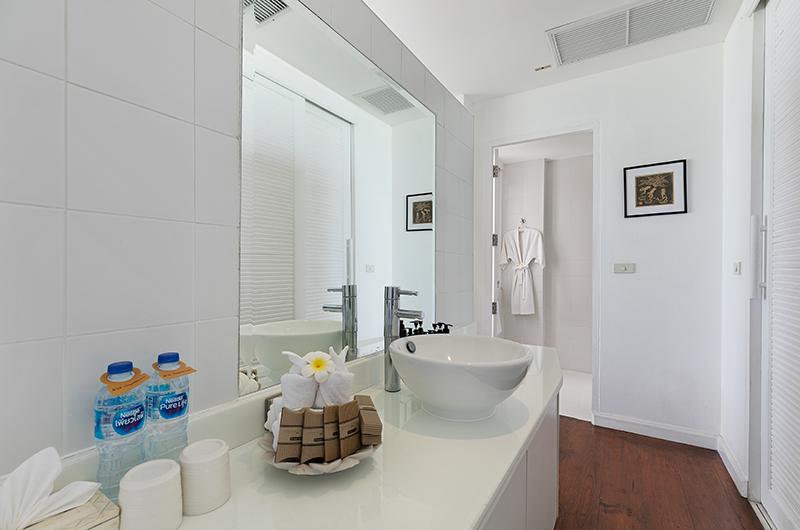 Villa M Bathroom Two with Mirror | Bophut, Koh Samui
