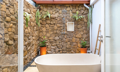 Villa Iluka Master Bathroom with Bathtub and Shower | Seminyak, Bali