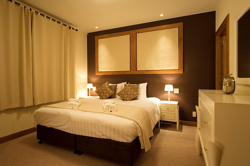 Annabel Bedroom with Lamps | Hirafu, Niseko