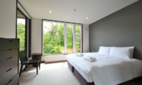 Big Valley Bedroom with Outside View | Hirafu, Niseko