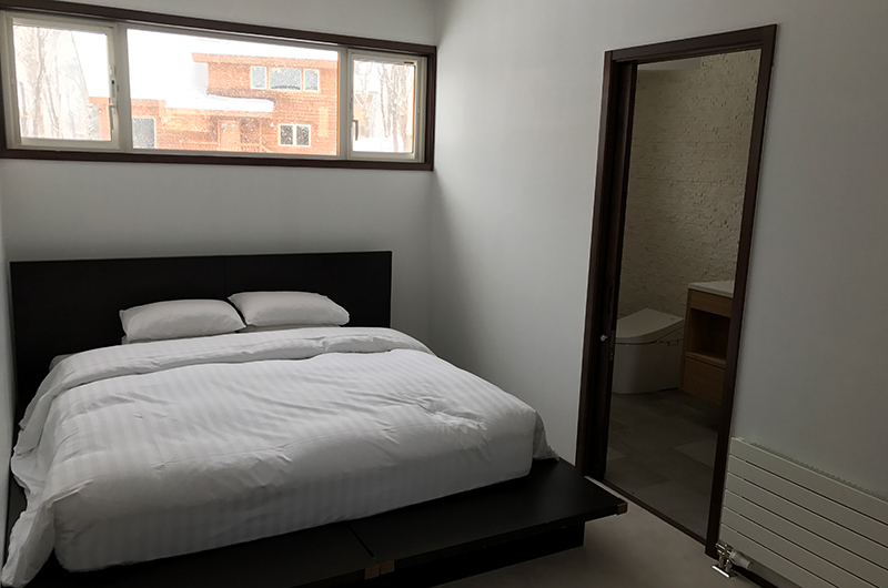 Casa La Mount Bedroom with Ensuite Bathroom | Annupuri, Niseko