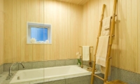 Chalet Murasaki Bathroom | Upper Hirafu Village, Niseko