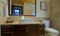 Eliona Bathroom | Lower Hirafu Village, Niseko