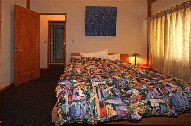Kabayama Log House Bedroom | Hirafu St Moritz, Niseko