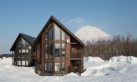 Kasumi Outdoors | Hirafu St Moritz, Niseko