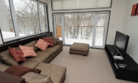 Neyuki Living Room | Middle Hirafu Village, Niseko