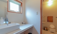 Powder Cottage Bathroom One Area | Hirafu, Niseko