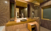 Tsubaki Bathroom | Lower Hirafu Village, Niseko