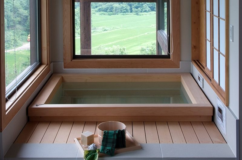 Zekkei Hot Bath | Hirafu, Niseko