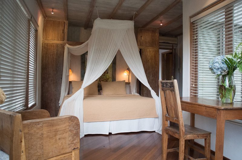 Villa Istimewa Master Bedroom | Seminyak, Bali