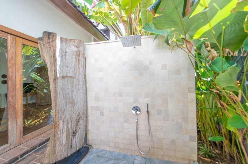 Villa Ketut Outdoor Bathroom | Petitenget, Bali
