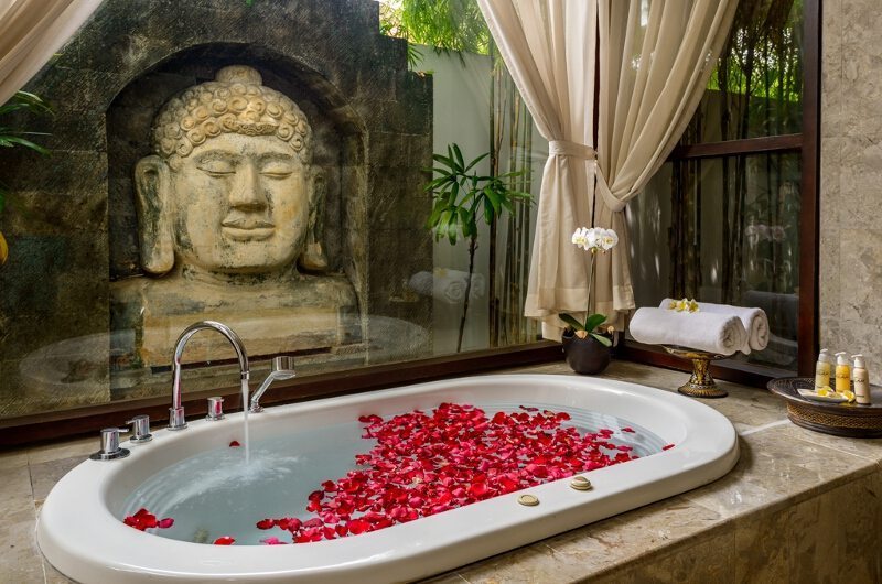 Villa Siam Residence Bathtub | Seminyak, Bali Villa Siam Residence Bathtub | Seminyak, Bali