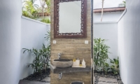 Villa Melaya Master Bathroom | Gilimanuk, Bali