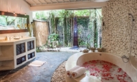 Villa Pandora Master Bathroom | Seminyak, Bali