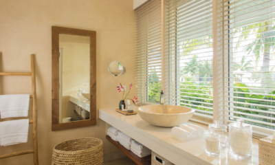 Boraboraone Bathroom